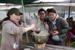 「バーベキュー」食事風景3